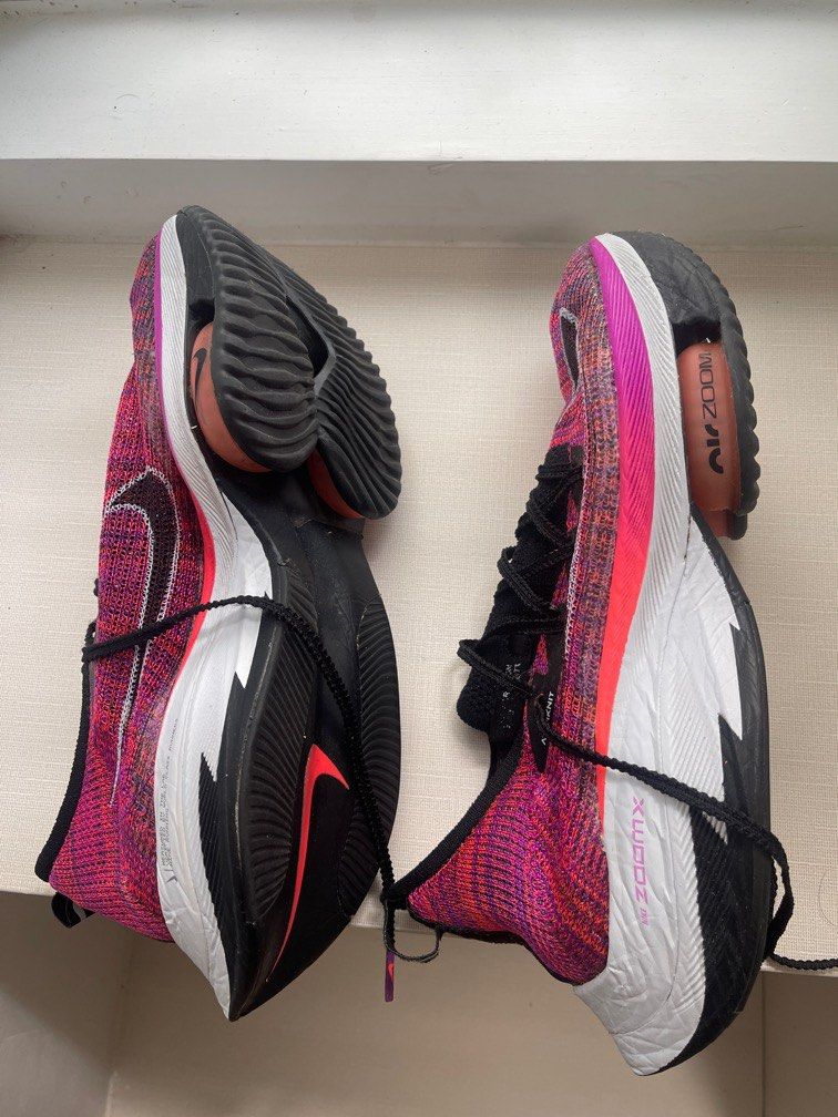 nike鞋 （分類：西裝鞋）位於 Hong Kong。 由 vinwind 提交（商品編號 1331237451，圖片 4）。簡介： 。