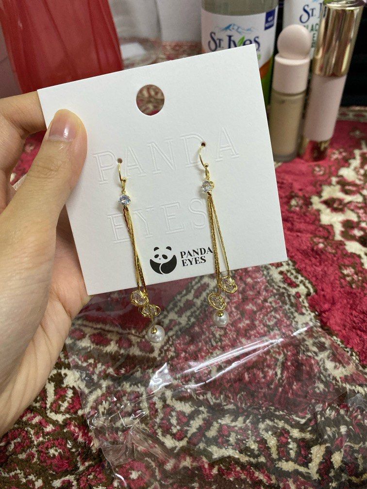 Panda eyes earrings shop