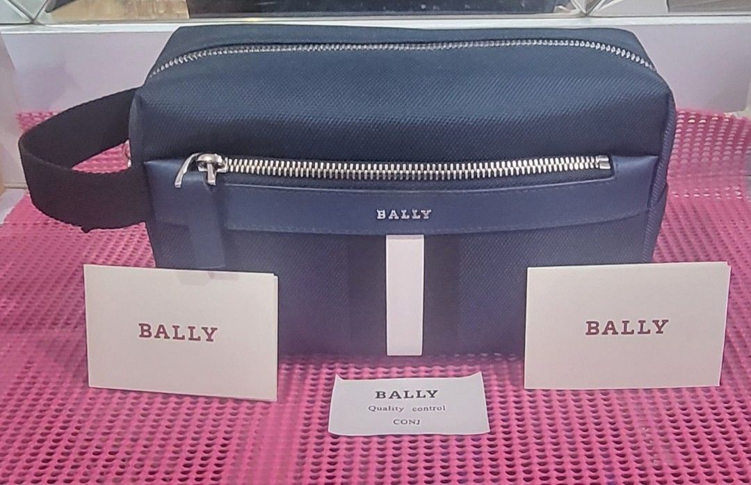 Pouch Bally Made in PRC Fesyen Pria Tas Dompet Lainnya di Carousell