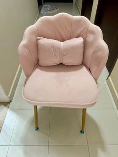 (Category: ) located in . Submitted by closetchar (Listing ID 1331247995, Image 1). Description: .