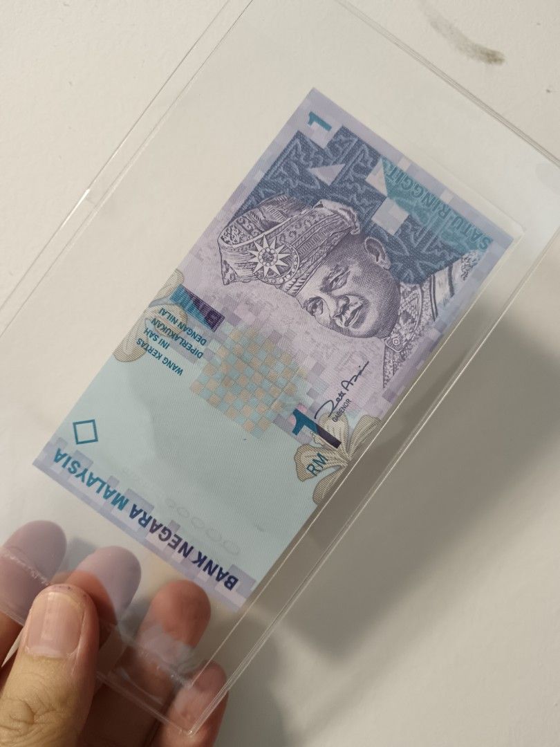 Rm1 BR7000000 ( UNC ) (Category: Currency) located in Selayang. Submitted by johnsonchoo0719 (Listing ID 1331305321, Image 3). Description: Number : BR7000000 Condition : Uncirculated ( UNC ) No tears, No hole and No fold..