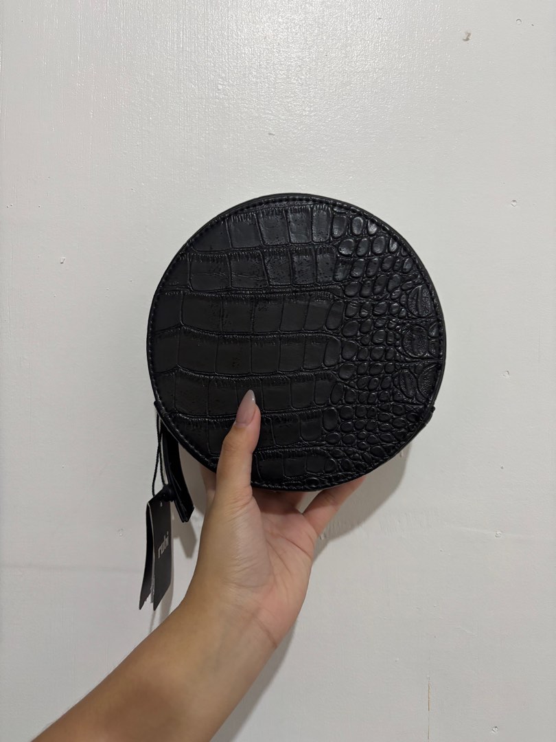 Cotton On Round belt bag Women s Fashion Bags Wallets Purses Pouches on Carousell