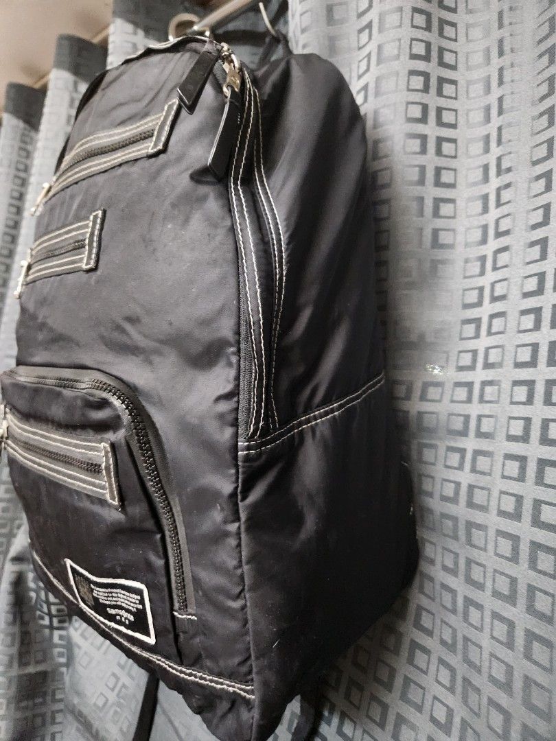SAMSONITE backpack nylon lightweight (Category: Backpacks) located in Taguig. Submitted by starbucksph (Listing ID 1331283979, Image 2). Description: SAMSONITE RED nylon lightweight backpack fits up to 14in laptop lightweight padded straps for extra comfort 3 easy access zip at the front.