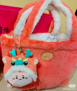 (Category: ) located in . Submitted by weiwei5716 (Listing ID 1331278267, Image 1). Description: .