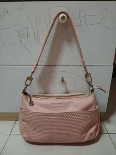 (Kategori: ) berada di . Dikirim oleh arreyraf (ID iklan 1331374120, Gambar 1). Deskripsi: .