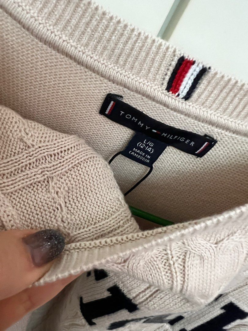 Tommy Hilfiger Boys sweater XS S 100 cotton Size L suitable for age 10 12 Beige colour