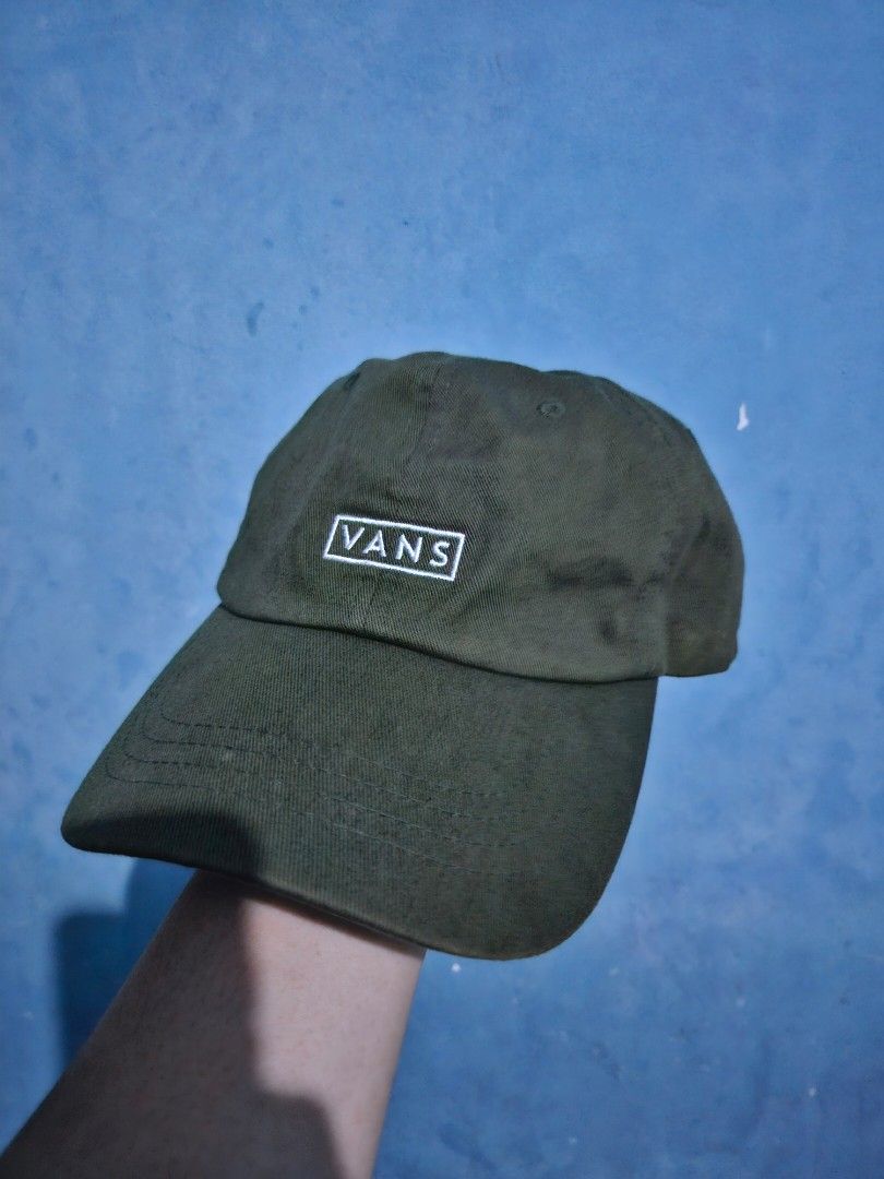 Topi Vans Curved Bill Jockey (Resmi Navya), Fesyen Pria, Aksesoris