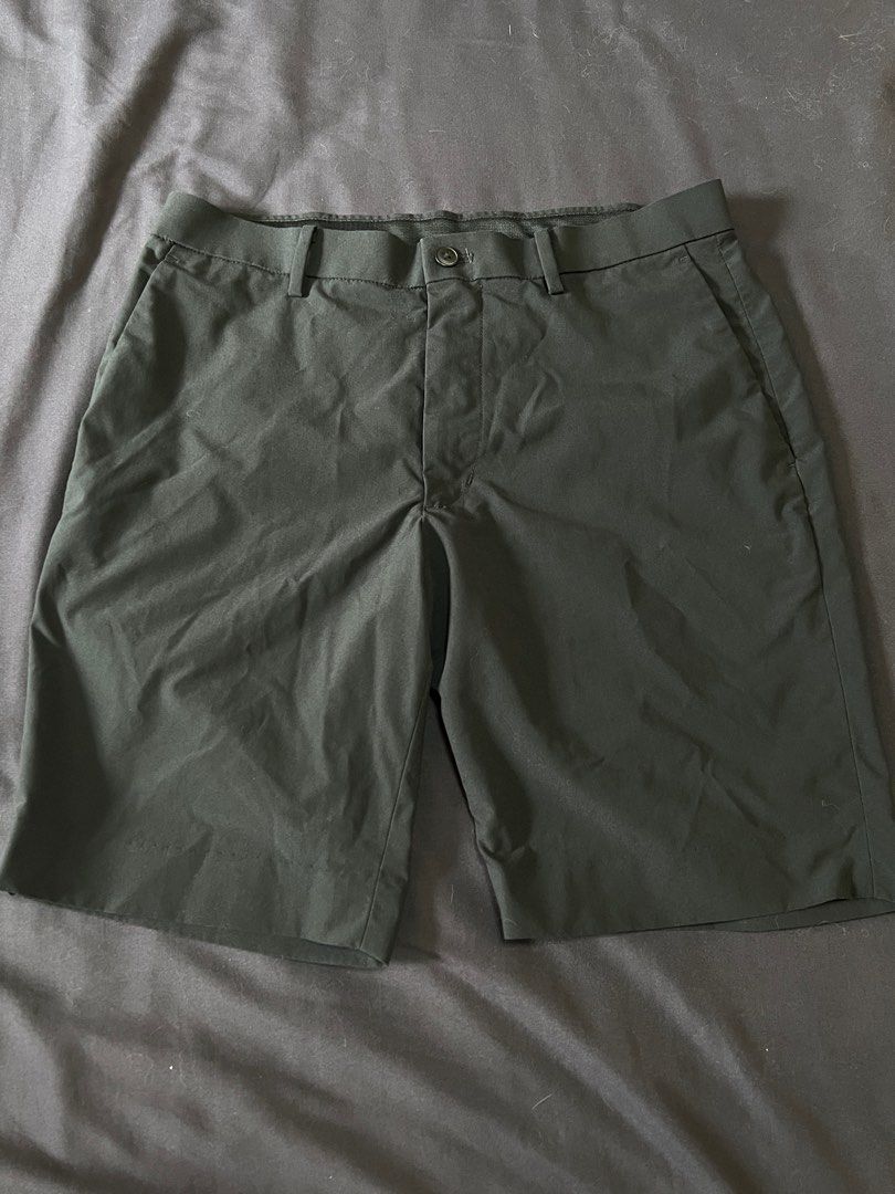 Uniqlo Miracle Air Shorts (Category: Shorts) located in Quezon City. Submitted by carlSELL (Listing ID 1331247925, Image 1). Description: Size: S (Length 45cm) Color: Black Condition: Used 2x RFS: Not used anymore Dimension: Length: 17.7in Inner inseam: 8.6in.