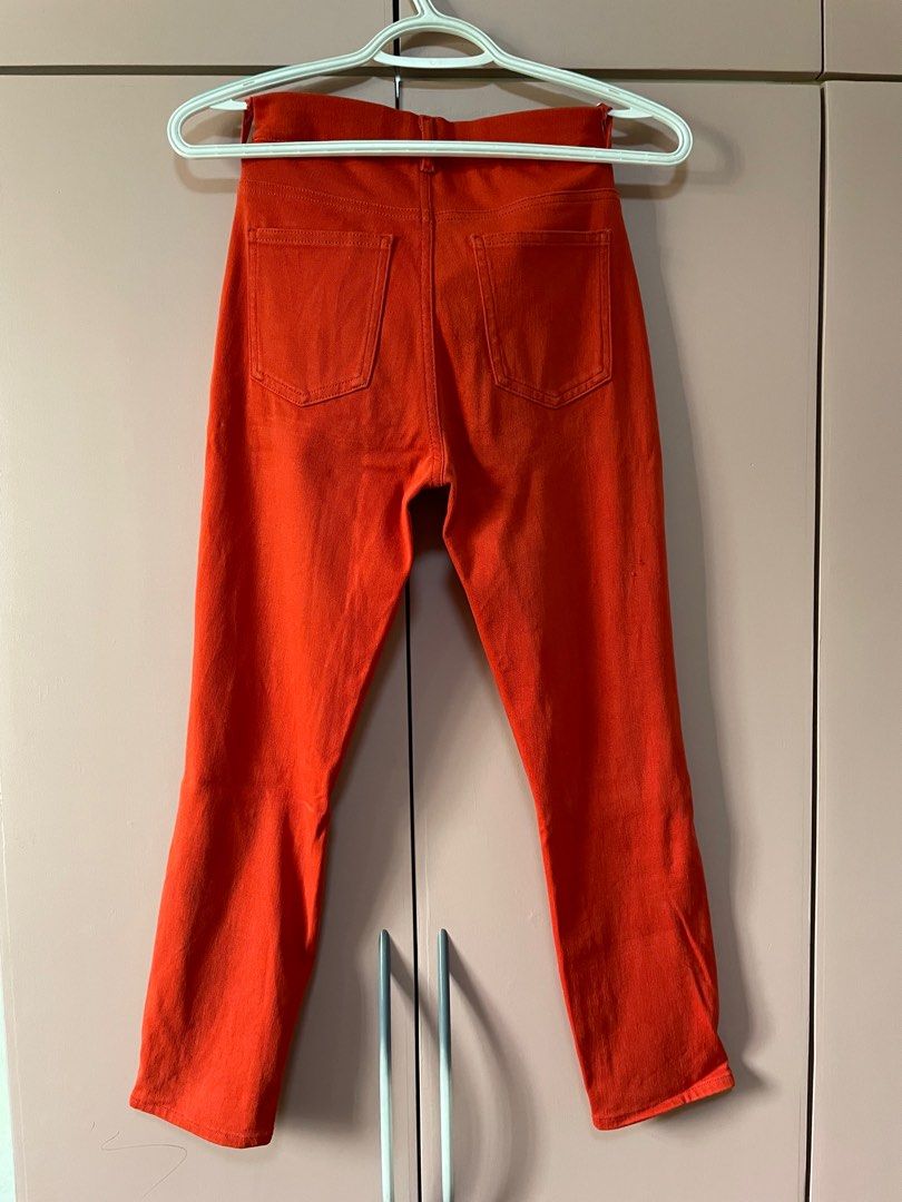 Uniqlo orange jeggings (Category: Other Bottoms) located in Makati City. Submitted by kimb12 (Listing ID 1331266428, Image 2). Description: .