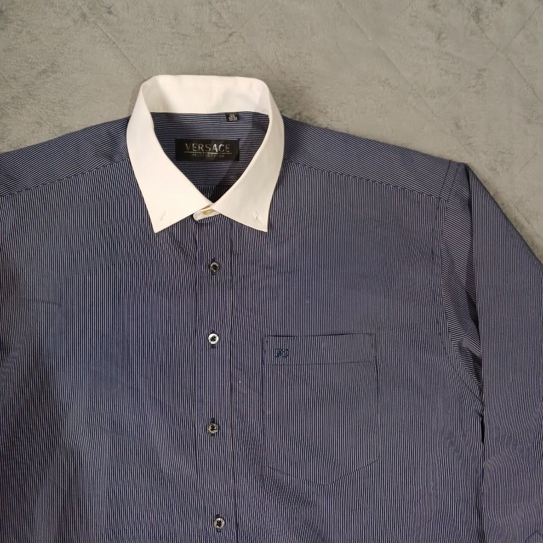 VERSACE POLO (Category: Luxury Apparel) located in Ozamiz City. Submitted by 2nd.sight (Listing ID 1331239398, Image 2). Description: size: large w: 22.5 l:30-31 excellent.