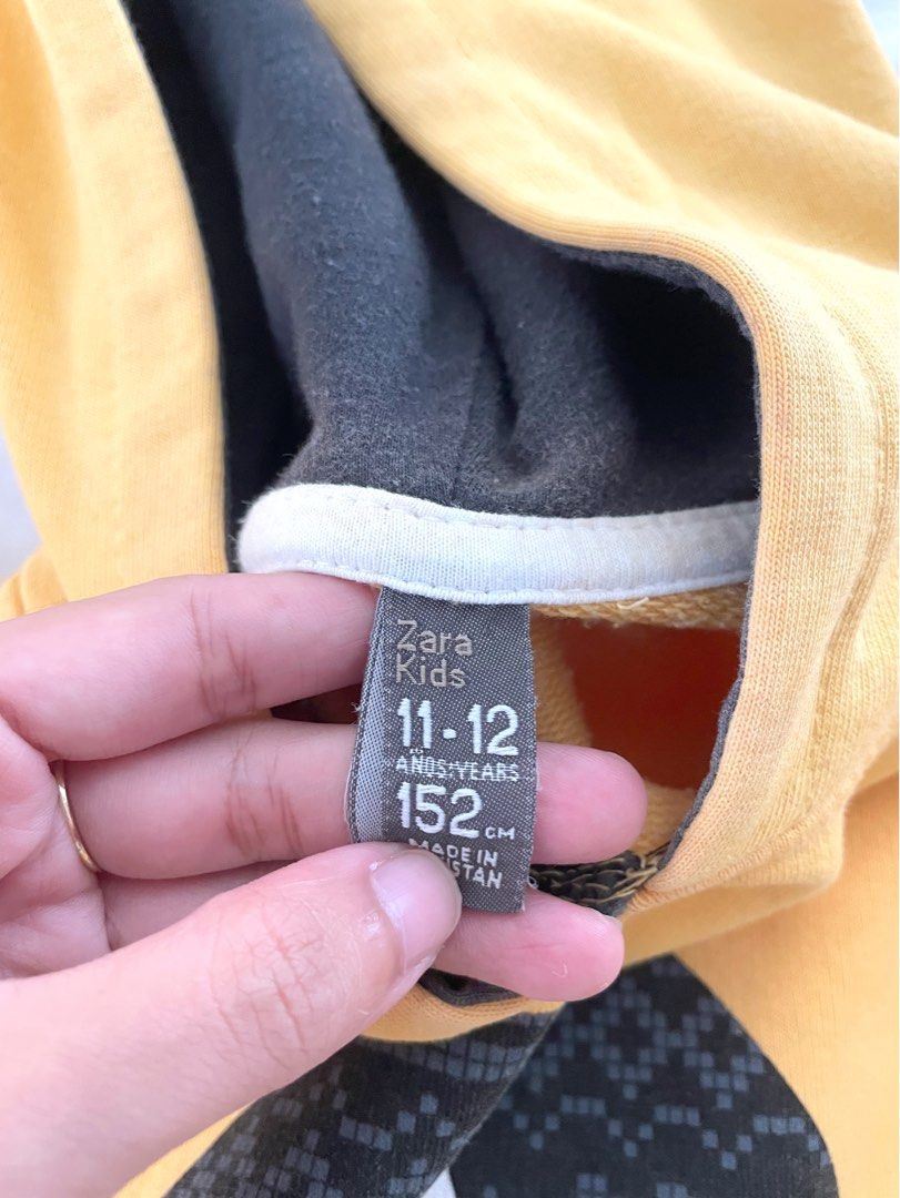 Zara Yellow Sweater Hoodie (Category: Coats, Jackets and Outerwear) located in Cavite. Submitted by xsybear (Listing ID 1331230278, Image 3). Description: - Original Zara Kids but can fit adults - Please see measurements in photos - No issues! Just signs of use RFS: Decluttering.