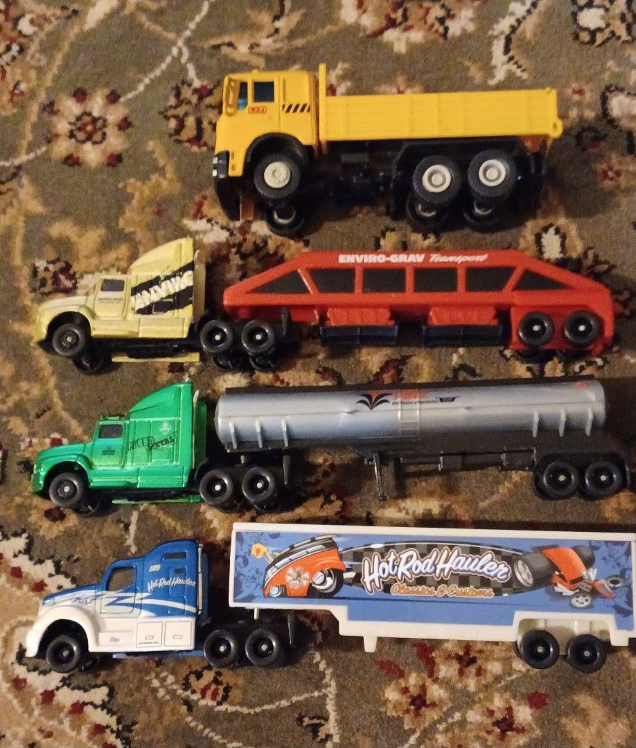 Diecast trucks for sale new arrivals