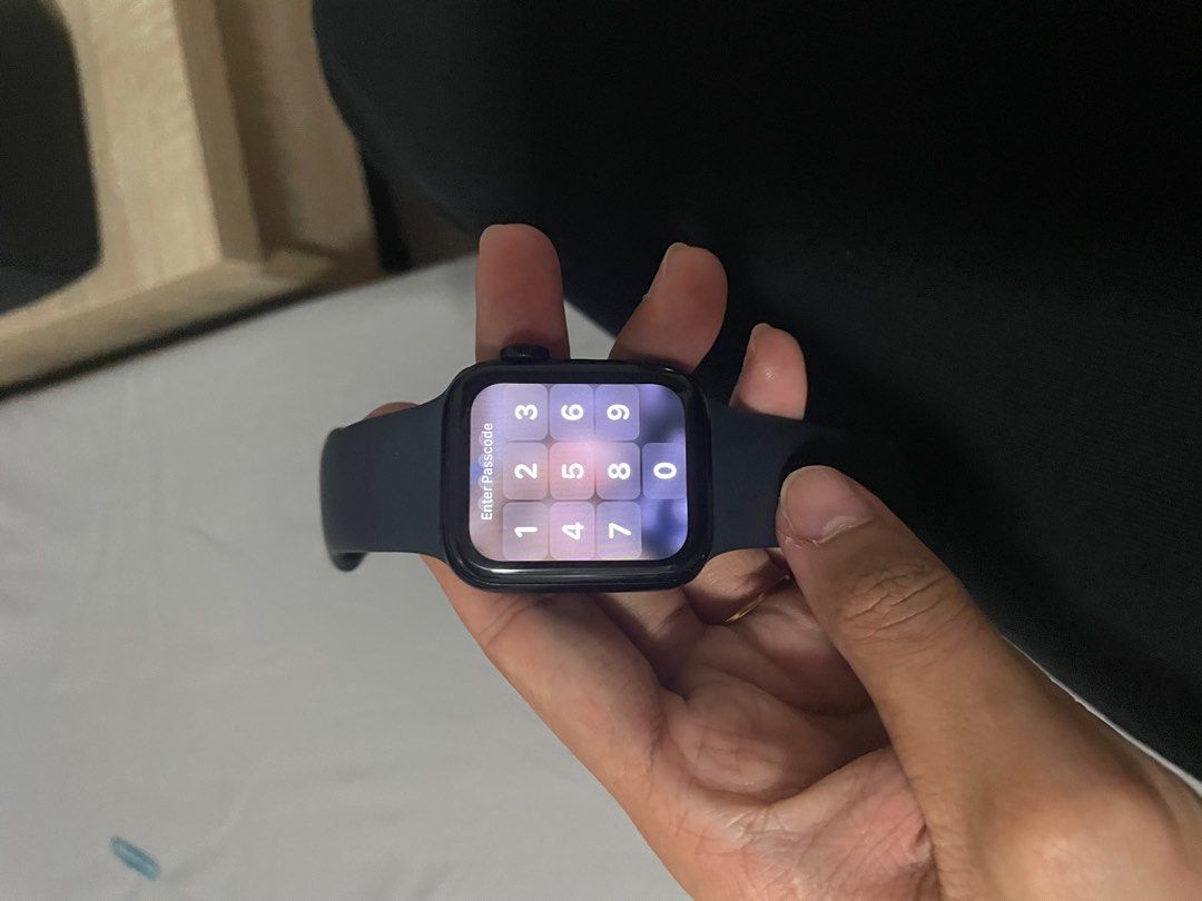 APPLE WATCH SE MIDNIGHT BLUE WIFI ONLY (Category: Women's Watches) located in Makati City. Submitted by imryzz (Listing ID 1331476387, Image 2). Description: APPLE WATCH SE MIDNIGHT BLUE WITH BOX, CHARGER UNDER WARRANTY UNTIL MAR 2025 with receipt wifi only RFS upgrade with box and accrssories 6000 pesos only.