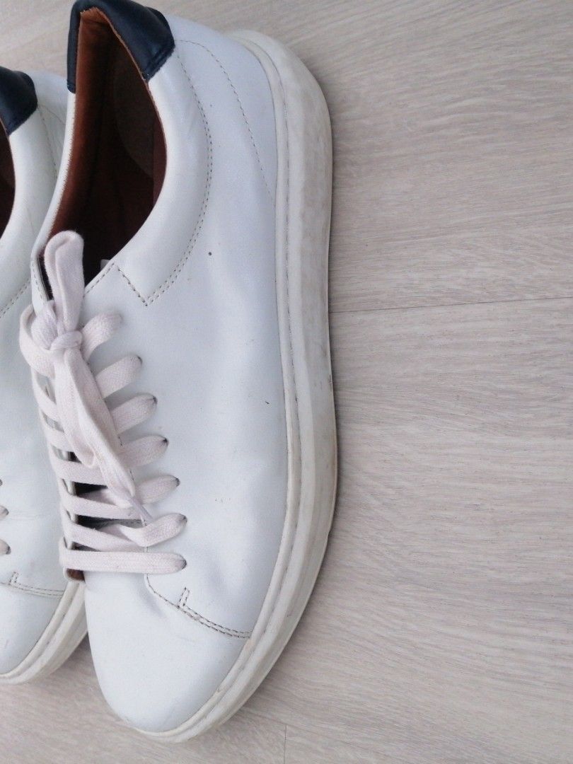 Alex costa white sneakers top