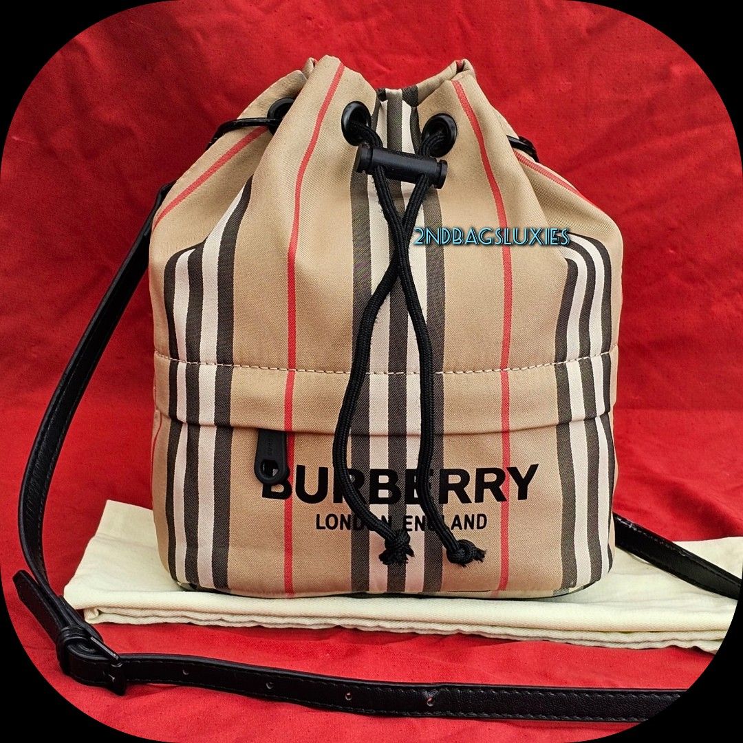 Burberry phoebe nylon bucket bag cheap