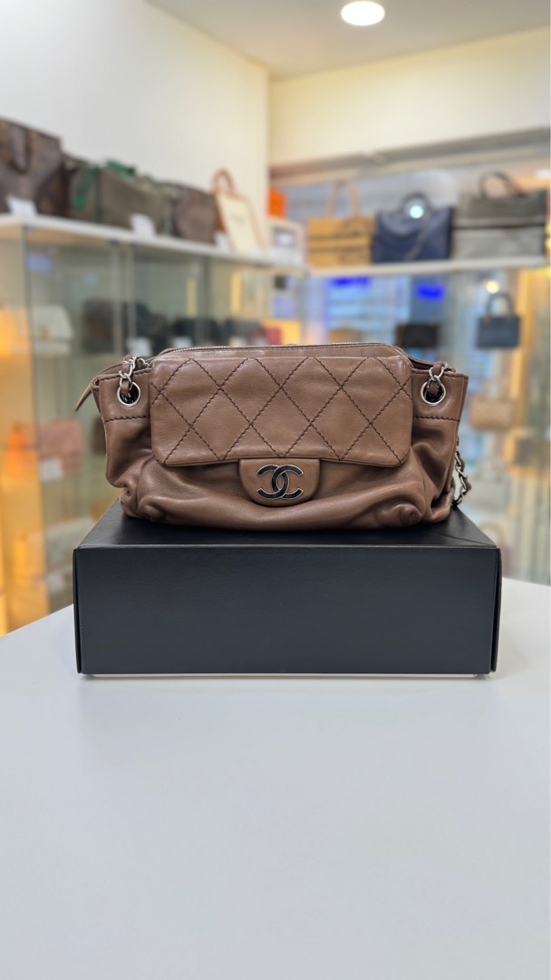 Chanel 10 shoulder bag on sale