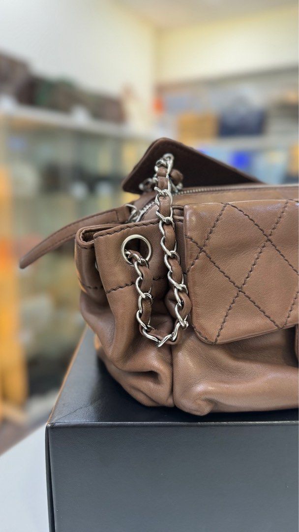 Chanel 10 shoulder bag deals