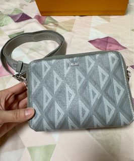 （分類：）位於 。 由 c_c_m 提交（商品編號 1331489348，圖片 1）。簡介： 。