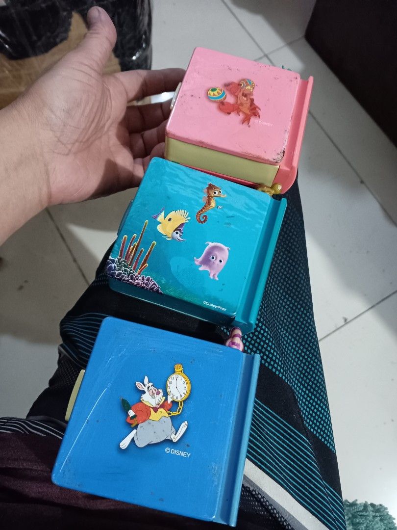 Disney ariel book (Category: Children's Books) located in Santa Rosa. Submitted by toys_r_here (Listing ID 1331405890, Image 3). Description: 160 each na o open po alice sold As is po Pa check nlng ng condition sa pics What you see is what you get Shipping fee sa buyer haggle pwede PM ME FOR MORE QUESTIONS First to pay gets the item ship pwed din Alabang town center.