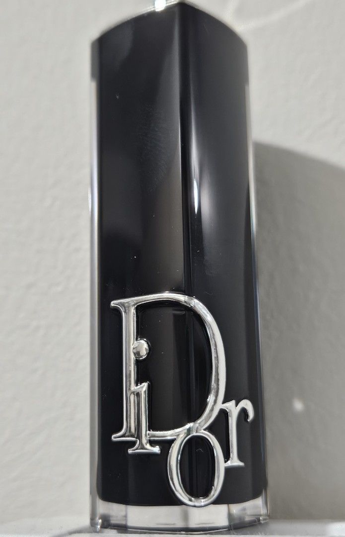 Empty Dior addict case (Category: Makeup) located in Santa Rosa. Submitted by acleancloset (Listing ID 1331513752, Image 1). Description: good condition minimal scratches authentic dior case, no lipstick getting rid of it since I bought a limited edition case I only sell genuine, authentic items sourced from sprees in Aus, US & UK or Rustan's/ Greenbelt. Read my reviews for proof. No returns & exchanges, full payment required before items ships. 