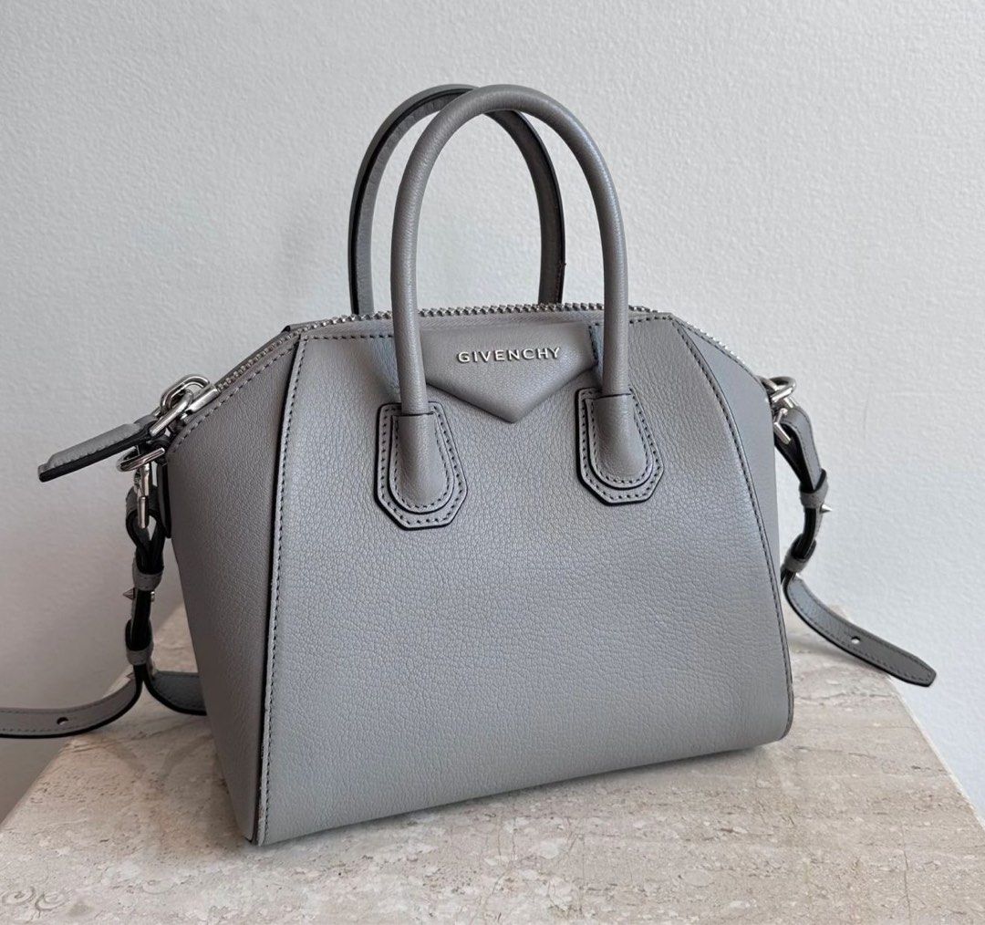Antigona Media Givenchy Antigona Handbag Black Medium