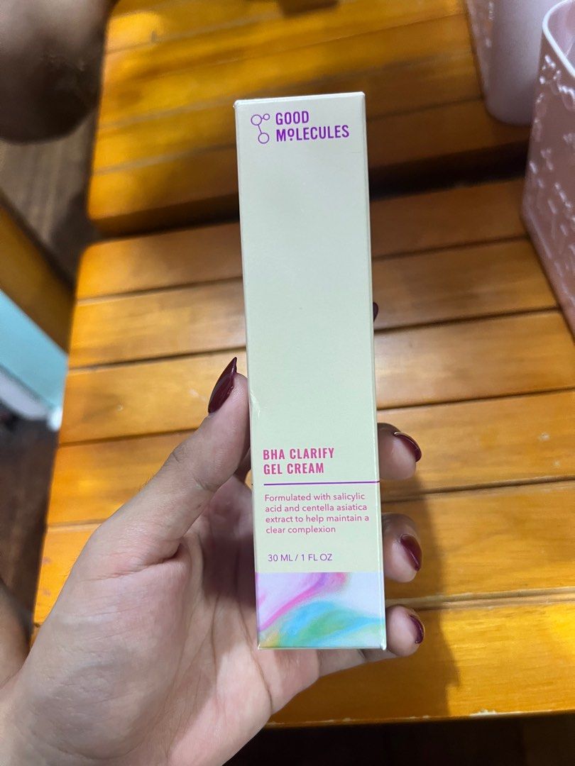 Good Molecules BHA Clarify Cream Gel (Category: Face Care) located in Manila. Submitted by tjsells.101 (Listing ID 1331483276, Image 1). Description: Opened and tested once. Bought from shop*ee mall last October Ten RFS: my derma said not for my skin type.