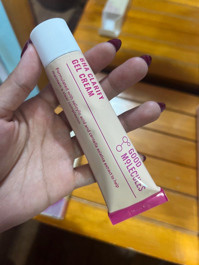 Good Molecules BHA Clarify Cream Gel (Category: Face Care) located in Manila. Submitted by tjsells.101 (Listing ID 1331483276, Image 2). Description: Opened and tested once. Bought from shop*ee mall last October Ten RFS: my derma said not for my skin type.