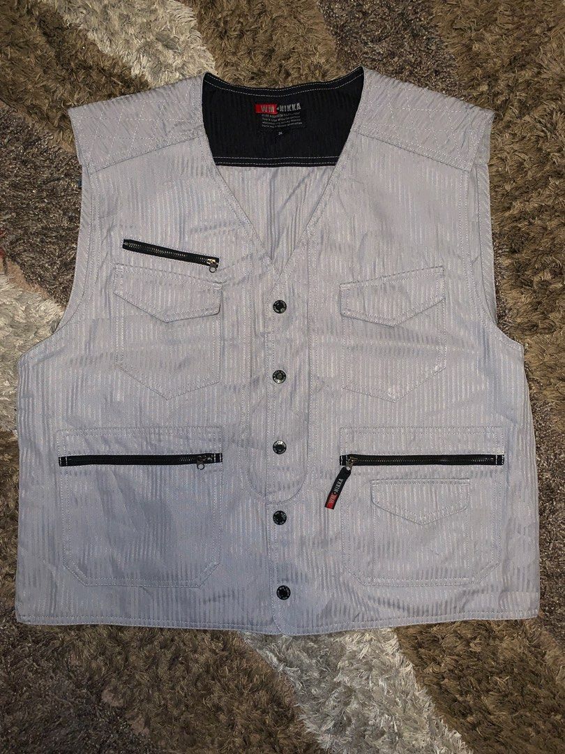 gray silver fashion vest (Category: Vests) located in Pasig City. Submitted by tuscano (Listing ID 1331465130, Image 1). Description: 3L on tag almost new di masyado nagamit. price is still negotiable just dm me!.
