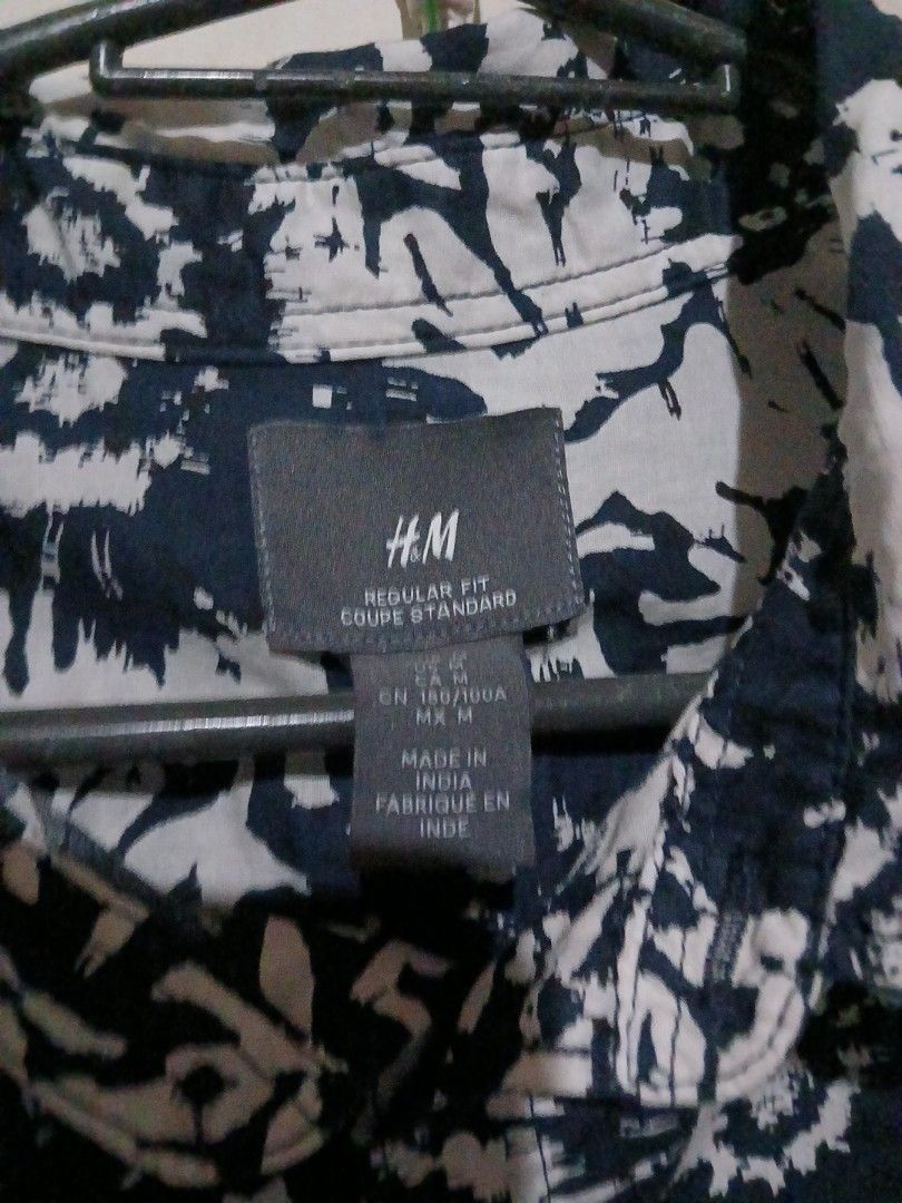 H&M polo (Category: Tshirts & Polo Shirts ) located in Santiago. Submitted by rhosphy (Listing ID 1331536271, Image 3). Description: .
