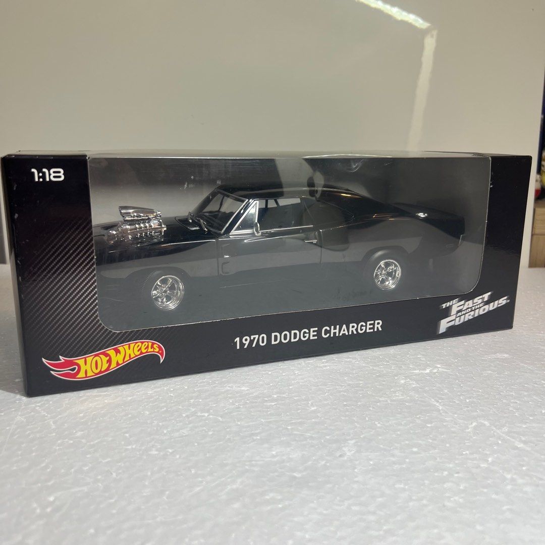 Hot Wheels 1/18 Fast & Furious Dom's 1970 Dodge Charger Hot Wheels 1/18 Fast & Furious Dom's 1970 Dodge Charger