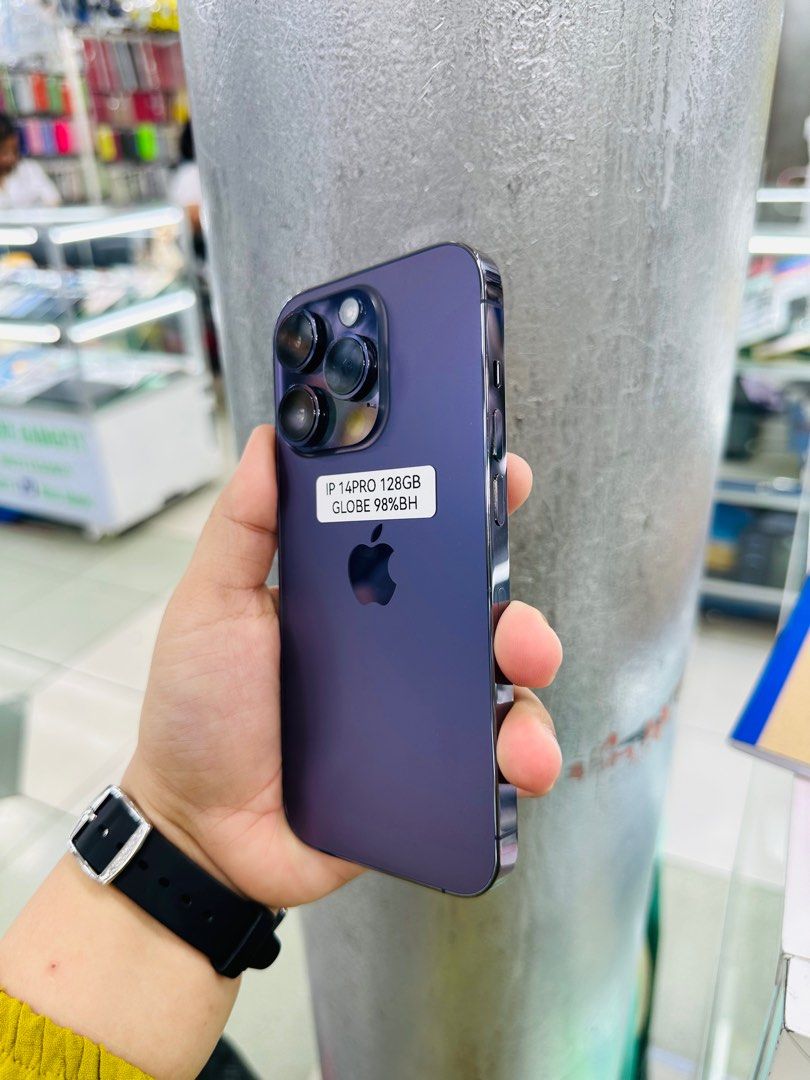 Iphone 14 Pro 128gb 98% batt Globelocked NTC (Category: iPhone 14 Series) located in San Juan City. Submitted by javedsgadgetshop (Listing ID 1331538132, Image 2). Description: OPEN FOR INSTALLMENT VIA CREDIT CARD/GGIVES/SPAY/BILLEASE & SWAP/TRADE-IN! BUY AND SELL! Quick Specs : Iphone 14pro •128gb •NTC Variant •98% batt health •Globelocked •95% Smoothness •No hidden issue | No Repaired •100% Authentic | Not Refurbished •w/ OEM Charger & store wa