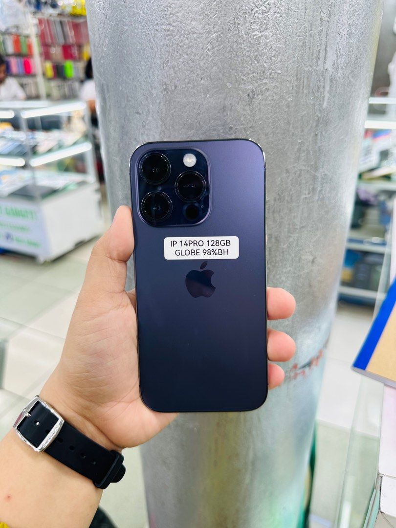 Iphone 14 Pro 128gb 98% batt Globelocked NTC (Category: iPhone 14 Series) located in San Juan City. Submitted by javedsgadgetshop (Listing ID 1331538132, Image 1). Description: OPEN FOR INSTALLMENT VIA CREDIT CARD/GGIVES/SPAY/BILLEASE & SWAP/TRADE-IN! BUY AND SELL! Quick Specs : Iphone 14pro •128gb •NTC Variant •98% batt health •Globelocked •95% Smoothness •No hidden issue | No Repaired •100% Authentic | Not Refurbished •w/ OEM Charger & store wa