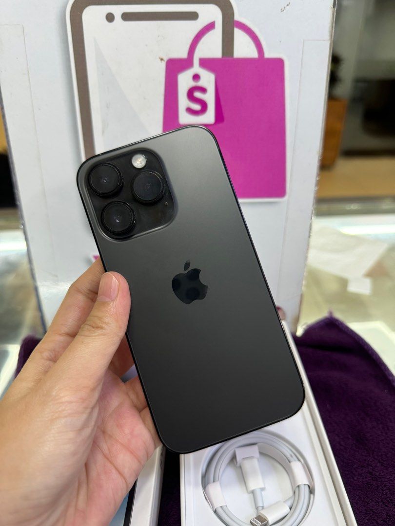 iphone 14 pro 256gb 2ndhand (Category: iPhone 14 Series) located in Cainta. Submitted by vine_gadget_shop (Listing ID 1331539102, Image 2). Description: iphone 14 pro 256gb 2ndhand ntc variant factory unlock with box and cord replaced pick up store greenhills shopping center we accept trade in we accepy credit card and ggives installment we do cod and door to door we ship nationwide for fast transaction call 09277368323 look for vine visit my fb 