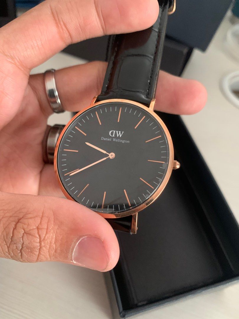 Jam Tangan Pria Daniel Wellington Barang Mewah Jam Tangan di Carousell