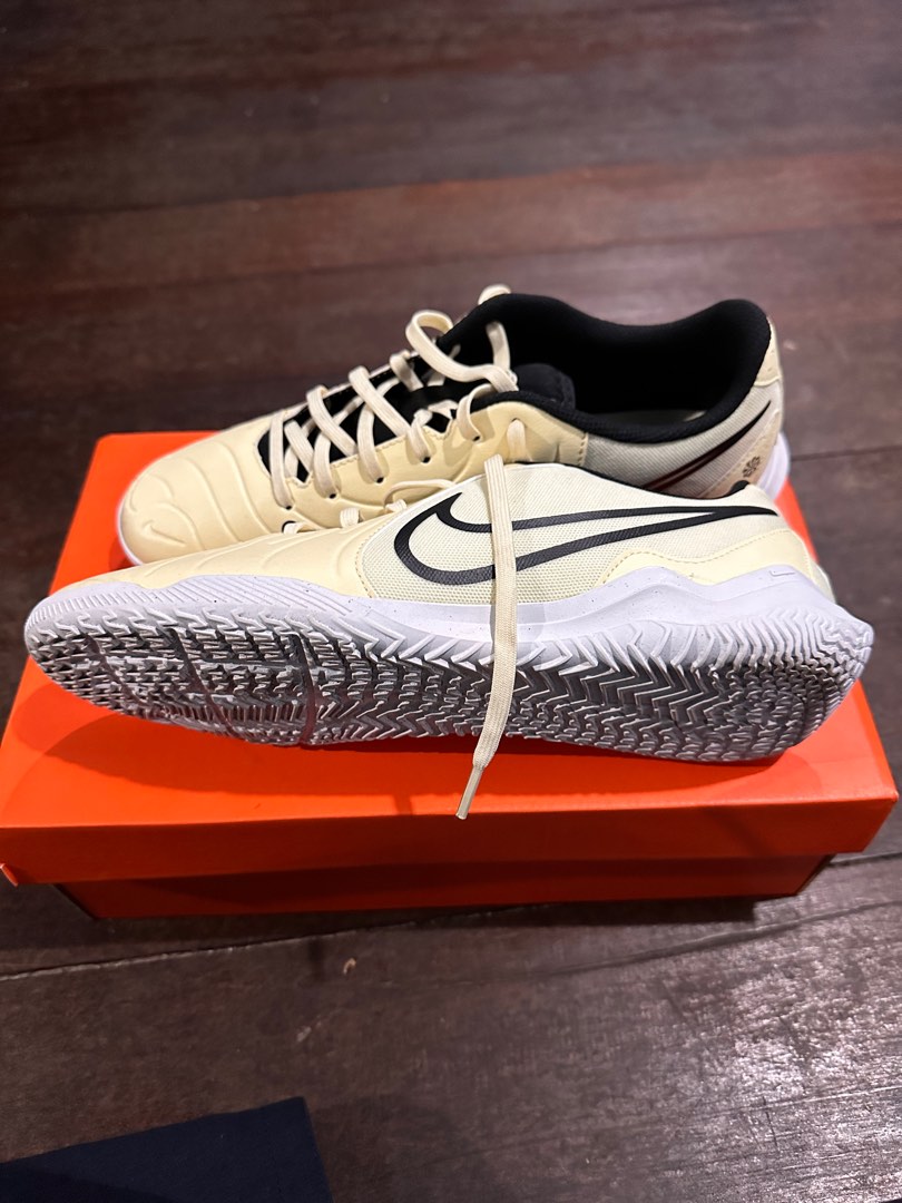 Kasut futsal nike 2018 discount