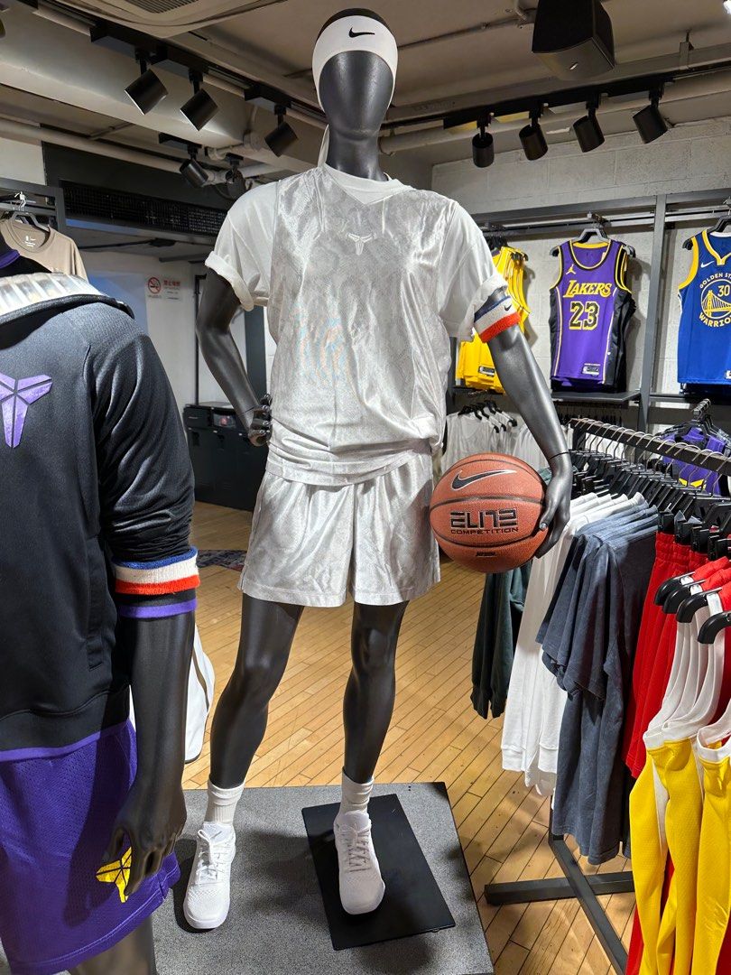 Kobe limited edition jersey Men s Fashion Activewear on Carousell