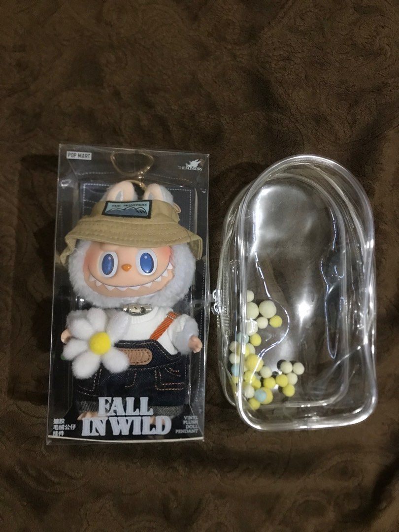 Labubu fall in wild Pendant & Smiski hipper looking out set, Hobbies ...