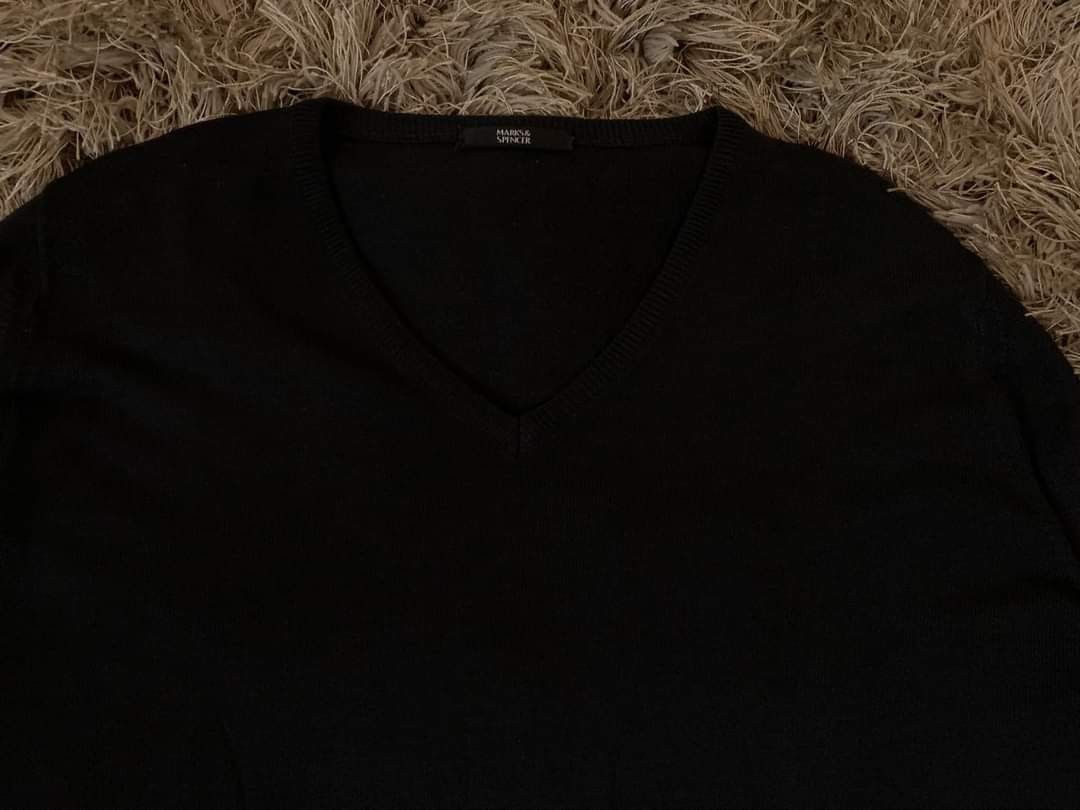 MARKS AND SPENCER LONGSLEEVE (Category: Activewear) located in Manila. Submitted by exxonb (Listing ID 1331499414, Image 2). Description: ‼️100% BRANDED I 100% AUTHENTIC‼️ 💃Marks & Spencer Longsleeves💃 ₱350.00 🖇️ BRAND NAME : Marks & Spencer 🖇️ Size: LARGE 🖇️ LENGTH: 27inches WAISTLINE: 20inches SLEEVES: 26inches SHOULDER: 17inches 🖇️ Some color may change due to lighting or room temperature 🖇️ Please manage your expectations 📌 REMOVABLE 