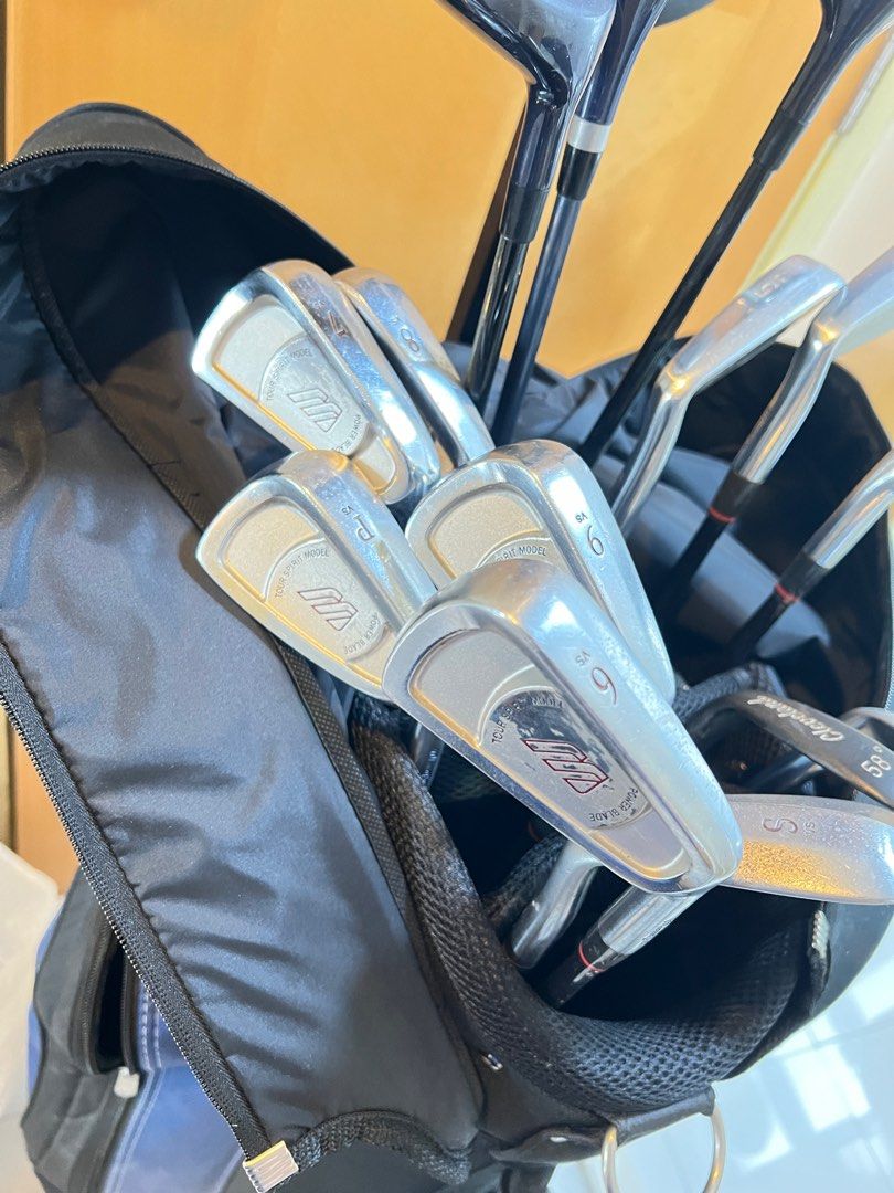 Mizuno Power blade Tour Spirit 3 P F and S. and golf bag Golf Carousell