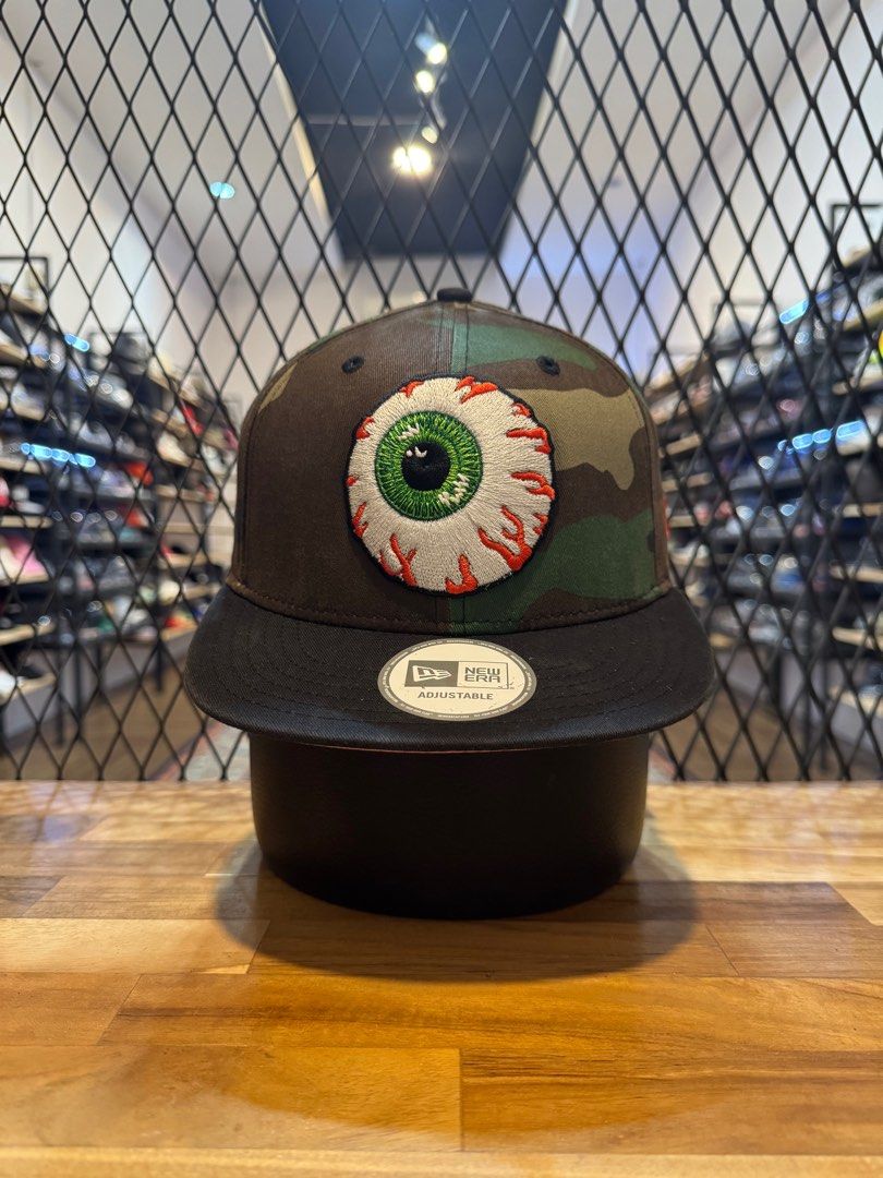 MISHKA shop Keep Watch