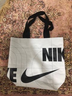 Affordable nike tote bag For Sale Bags Carousell Malaysia