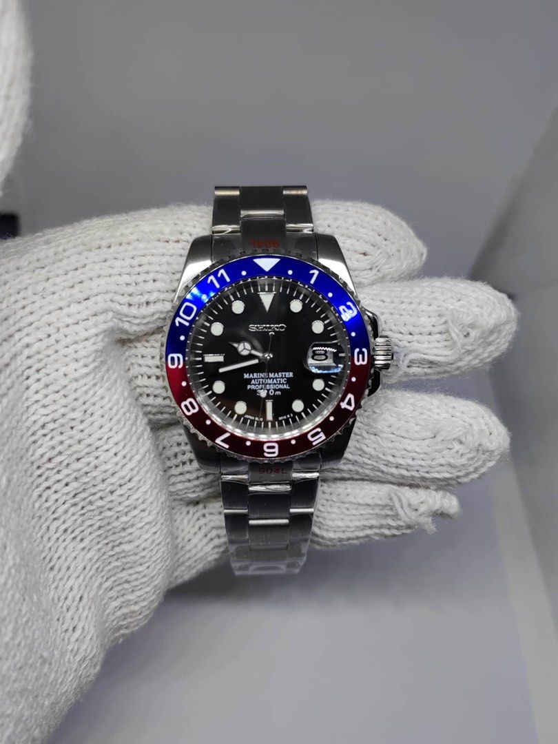 Seikolex Pepsi (Category: Men's Watches) located in Manila. Submitted by moneyunlimited (Listing ID 1331524551, Image 2). Description: Seikolex Pepsi Mod ALL BRAND NEW. - 904L Stainless Submariner Case - NH35A Movement w/ Winding & Hacking Mechanism - 40mm Case Diameter - 20mm Lug Width - Oyster Bracelet - Sapphire Crystal Glass - Date Magnifier - Mercedes Hands - Ceramic Bezel Disclaimer: Not affiliated with the brands shown. Copyright and regis