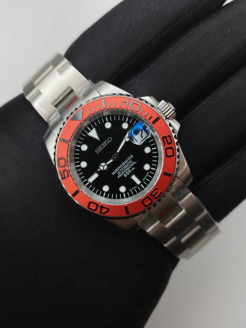 Seikolex submriner (Category: Men's Watches) located in Quezon City. Submitted by ars_watches (Listing ID 1331509367, Image 1). Description: -ORIGINAL TMI NH35 Movement produced/made by SEIKO -316L stainless steel submariner unbranded convertion aftermarket case/base - 904L stainless solid links and endlinks oyster/jubilee strap with sub clasp unbranded aftermarket - Glass is Saphire anti scratch w/ date enlarger - case size is 40mm case dm - lug