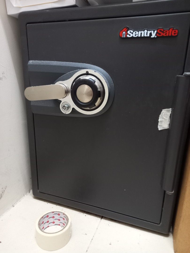 Sentry safe64885063343873110