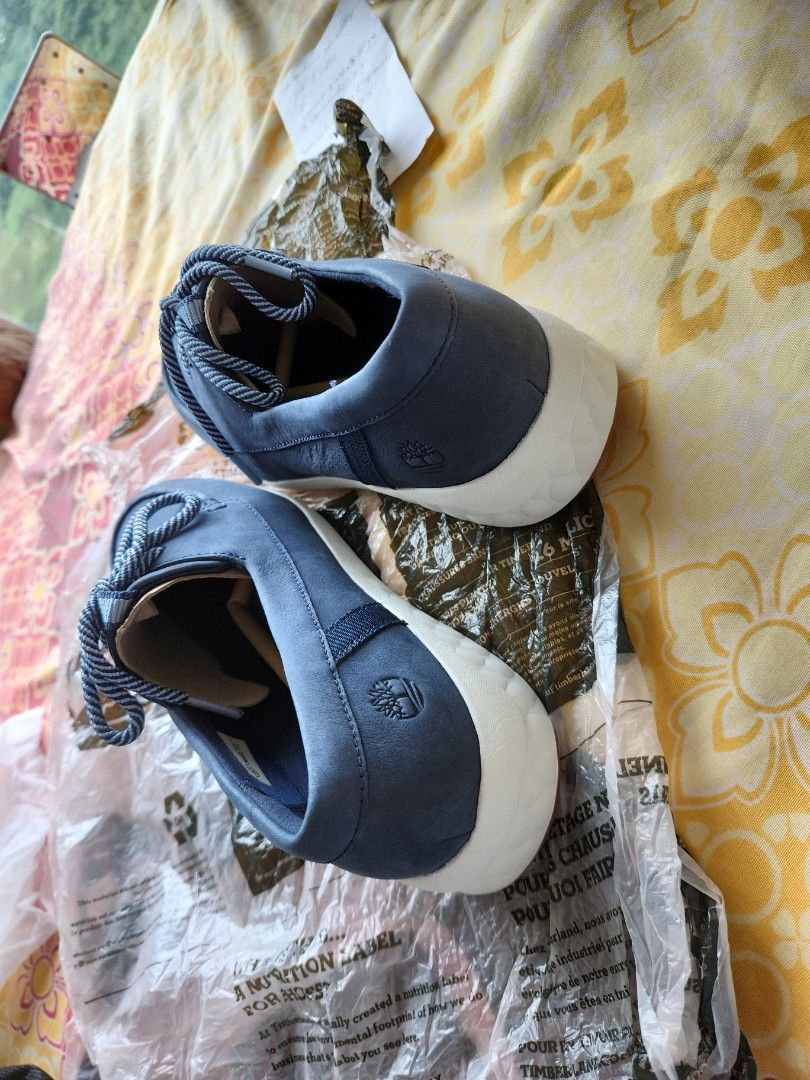 Shoes timberland never used, 女裝, 鞋, 拖鞋 Carousell