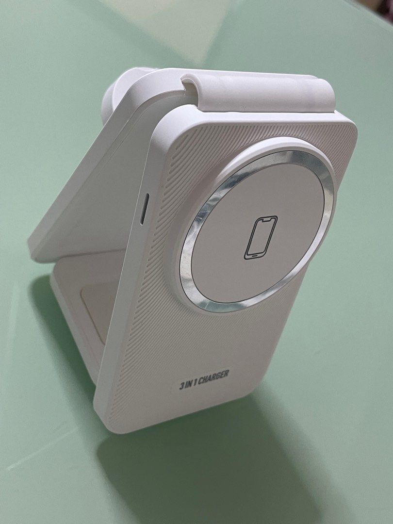 3 coins 3 in 1 Charger, 手提電話, 電話及其他裝置配件, 充電器及電線- Carousell