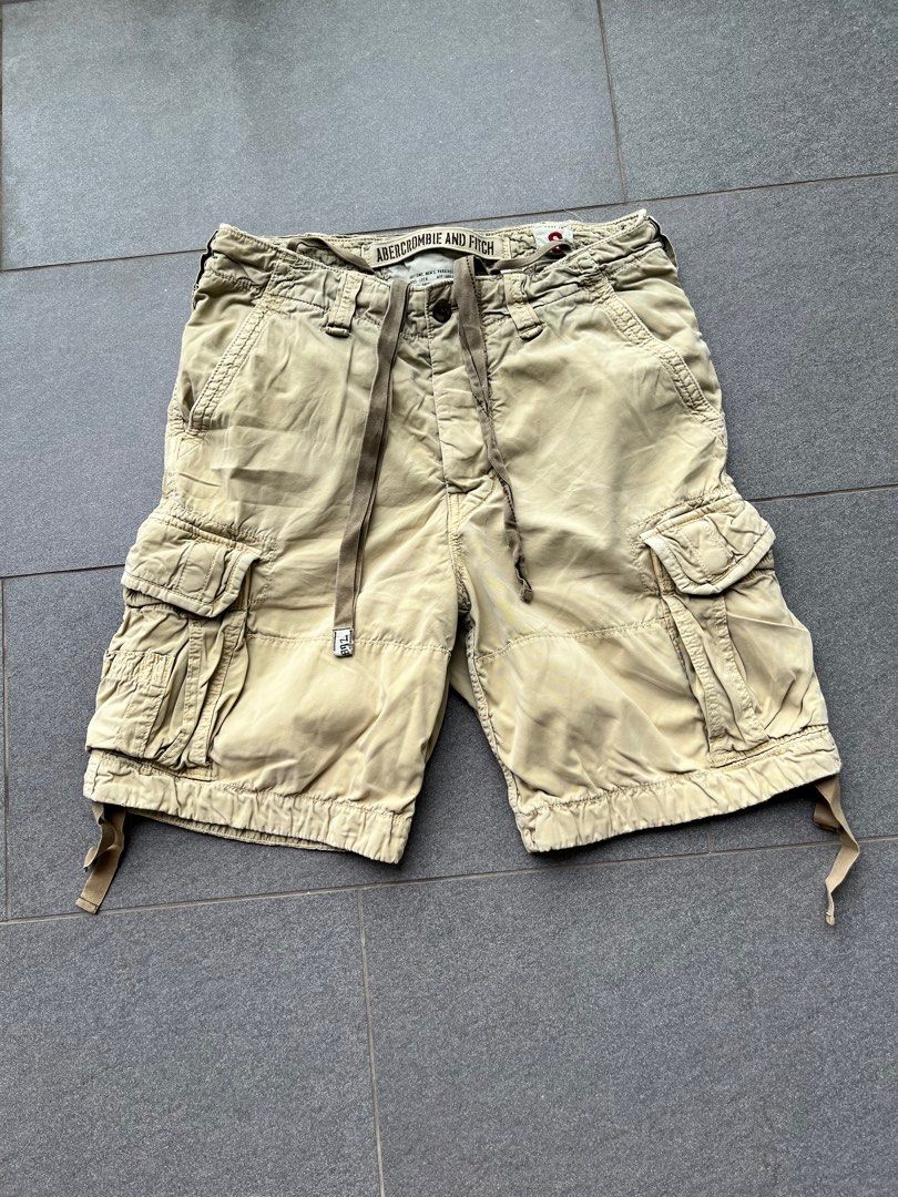 Abercrombie and Fitch A F Cargo Short size s