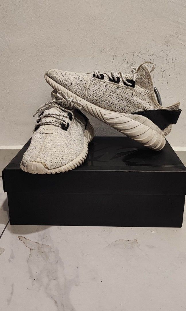 Tubular doom sock on feet outlet