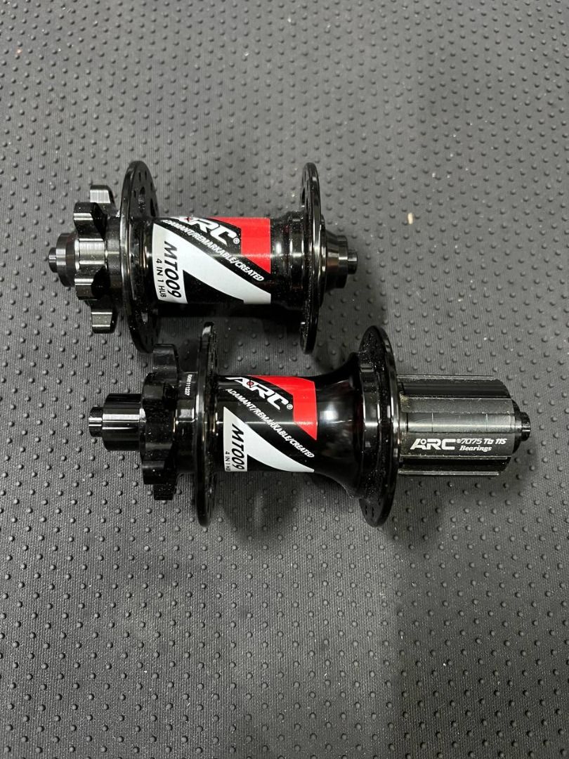 ARC MT-009 F9x100mm R9x135mm 32H QR, Sports Equipment