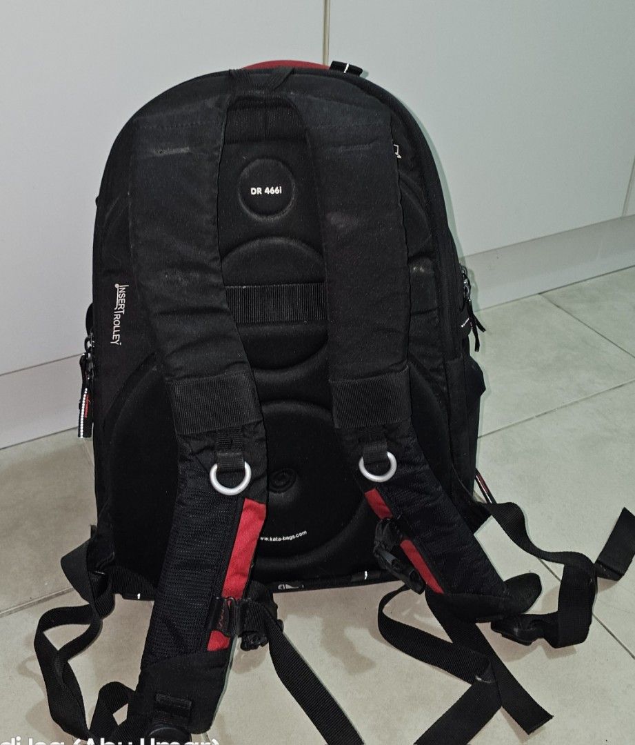 Camera Backpack (Category: Camera Bags & Carriers) located in Sungai Buloh. Submitted by hadi75 (Listing ID 1331715960, Image 1). Description: Jualan cuci stor....masih berfungsi tiada cacat cela..